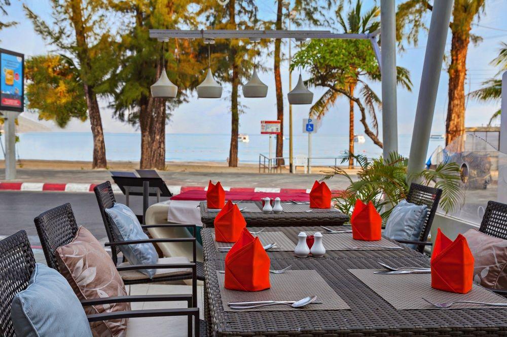 The Royal Palm Beach Front Patong Exterior foto