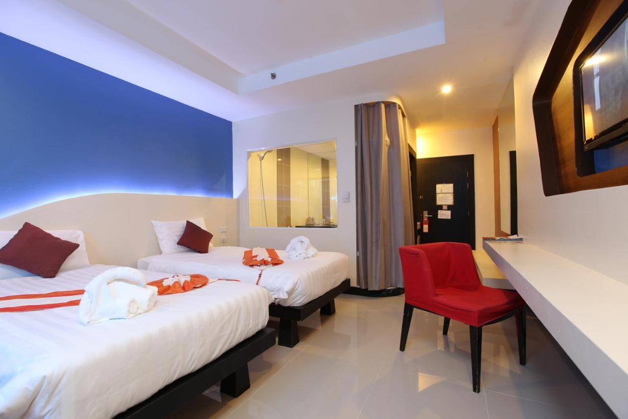 The Royal Palm Beach Front Patong Exterior foto